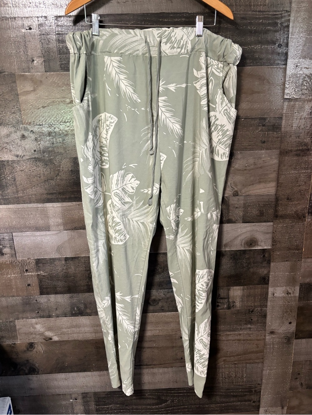 Kaktus Sage Green and White Tropical Print Pants XXL Made in Italy